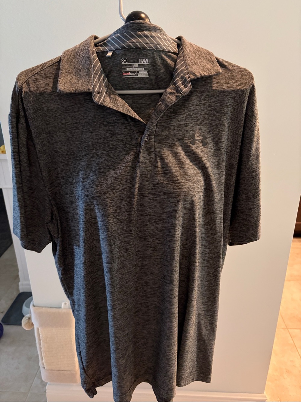 Under Armour Men's Dark Heather Gray Polo